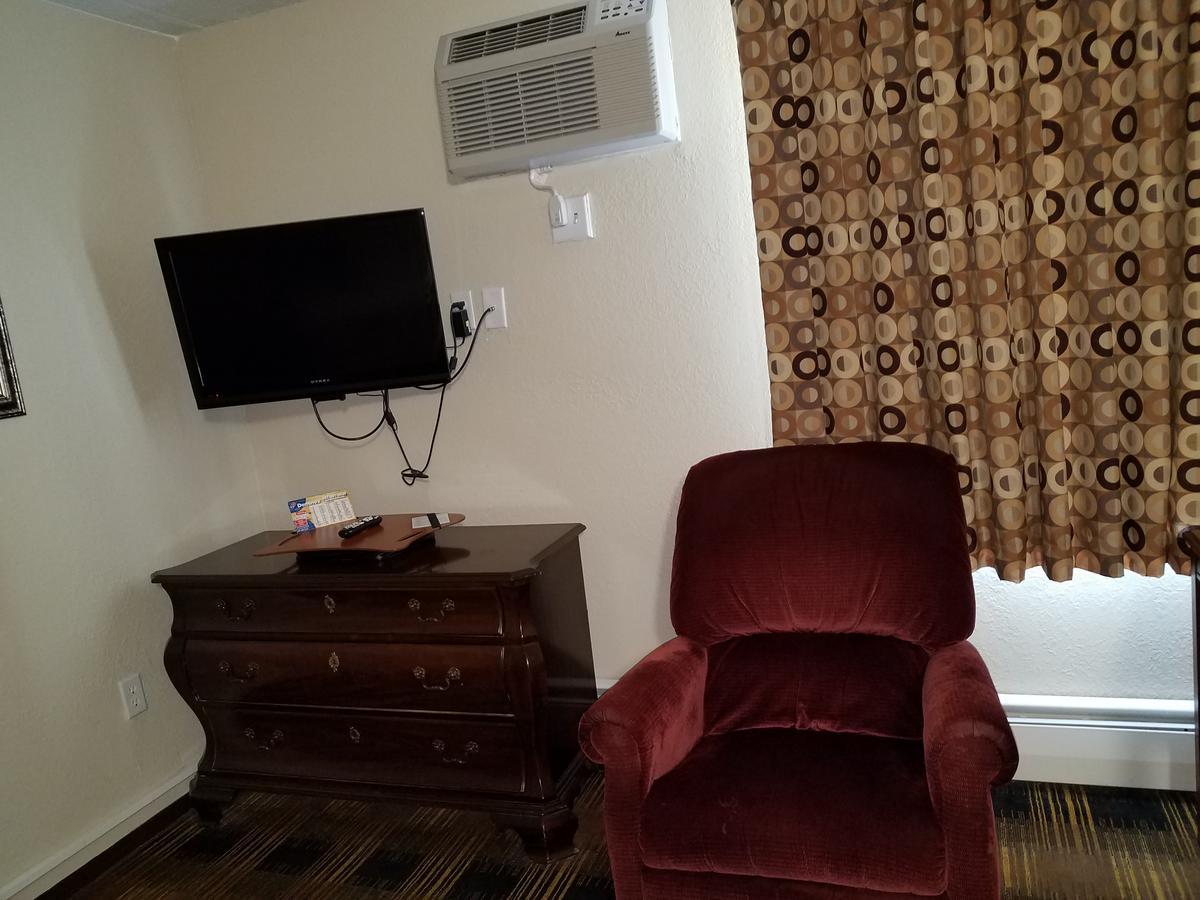 King Room - Non-Smoking